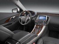 Buick LaCrosse photo